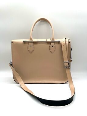 The Leather Satchel Co British Made Leather Doctor Bag Nude Top Handle Satchel